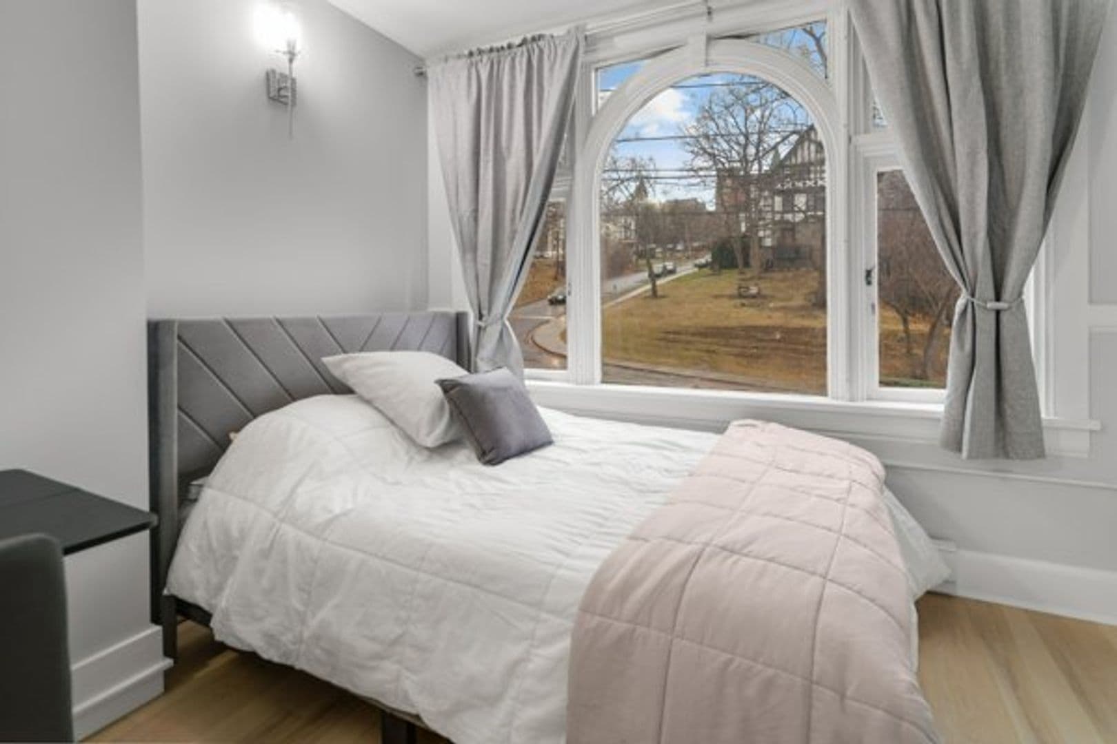 Ithaca Apartment: 504 Stewart Ave