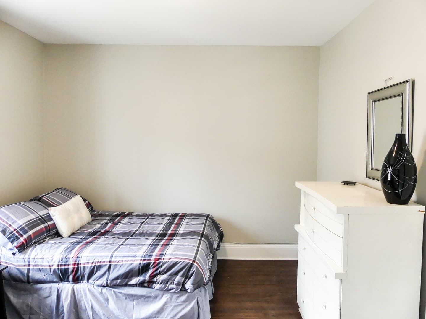 Ithaca Apartment: 144 Linn St.