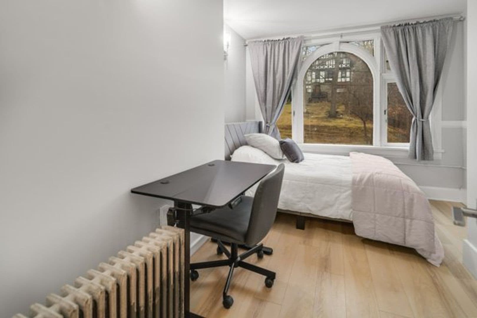 Ithaca Apartment: 504 Stewart Ave