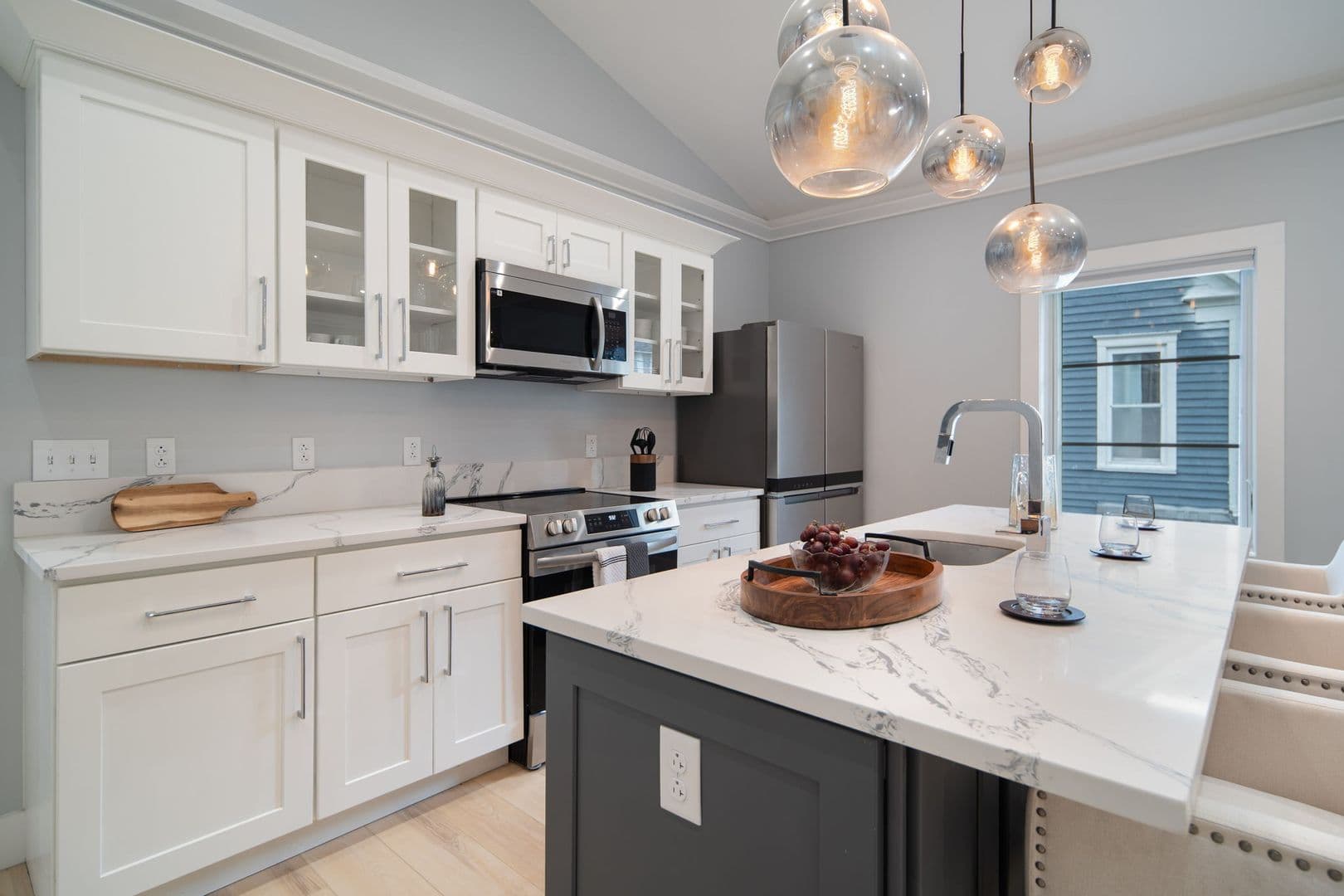 Ithaca Apartment: 601 E State St
