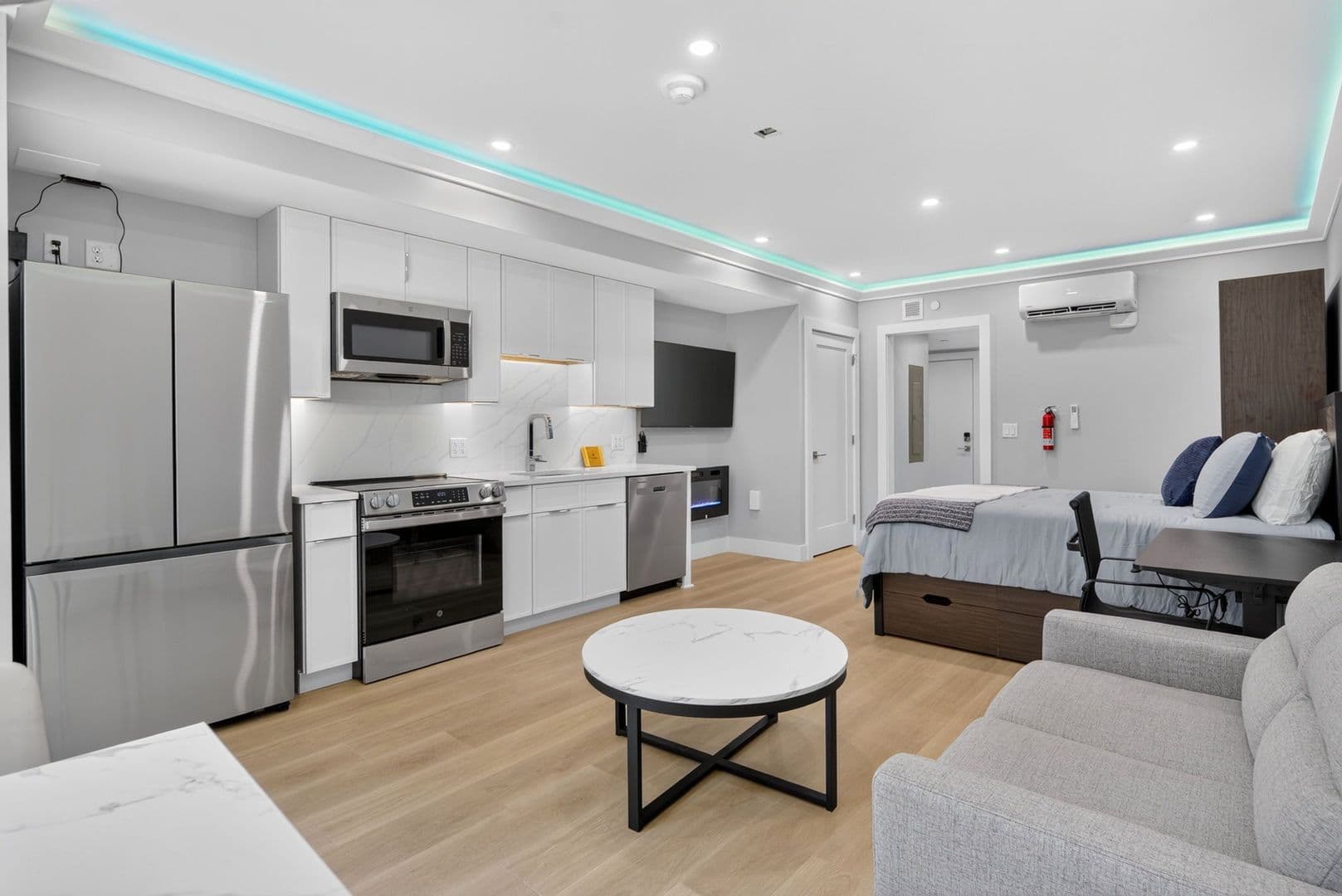 Ithaca Apartment: 201 Oak Avenue