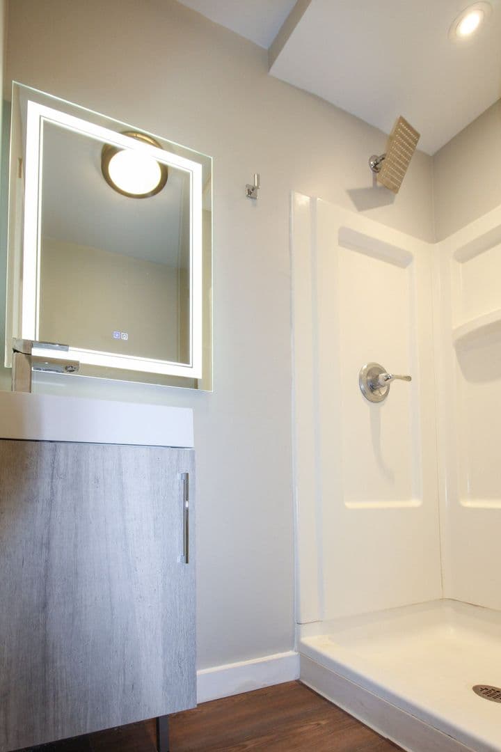 Ithaca Apartment: 522 Stewart Ave