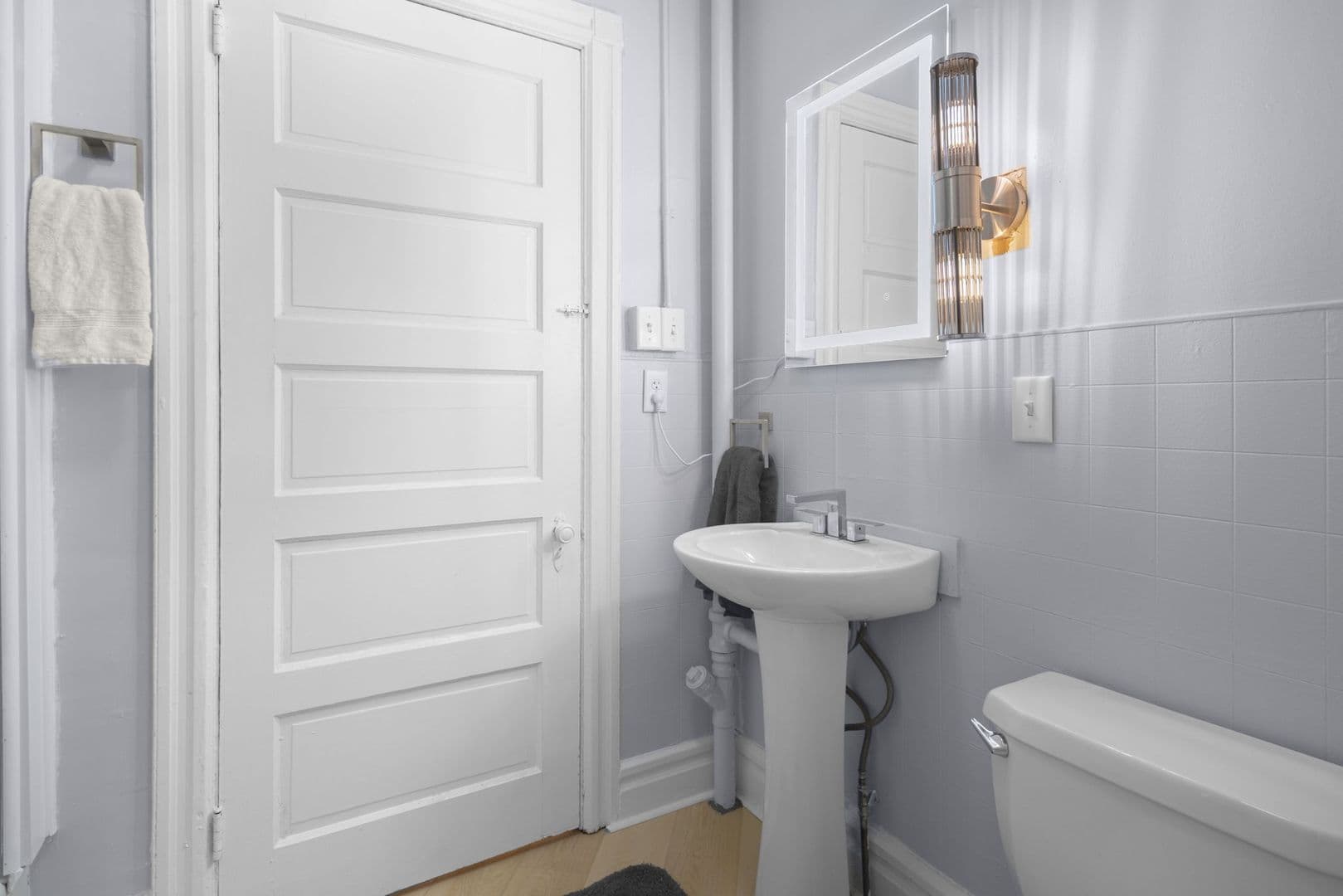 Ithaca Apartment: 702 E State St