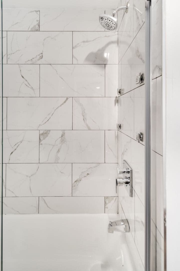 Ithaca Apartment: 518 Linn St