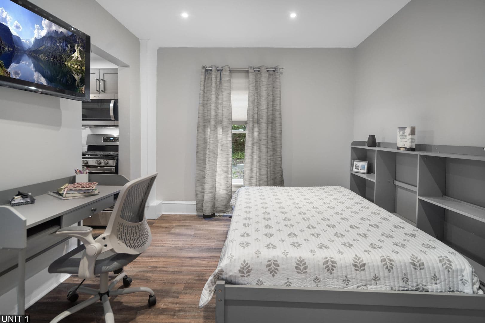 Ithaca Apartment: 109 Williams St