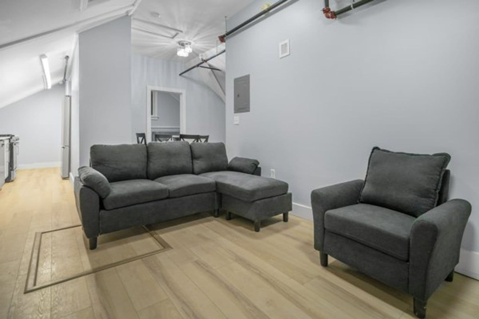 Ithaca Apartment: 504 Stewart Ave