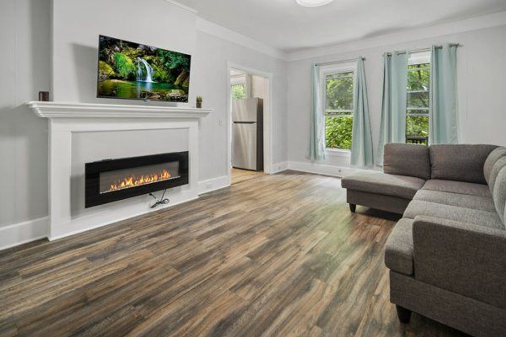 Ithaca Apartment: 601 E State St