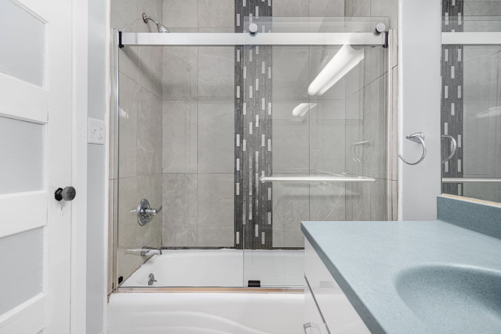 Ithaca Apartment: 504 Stewart Ave