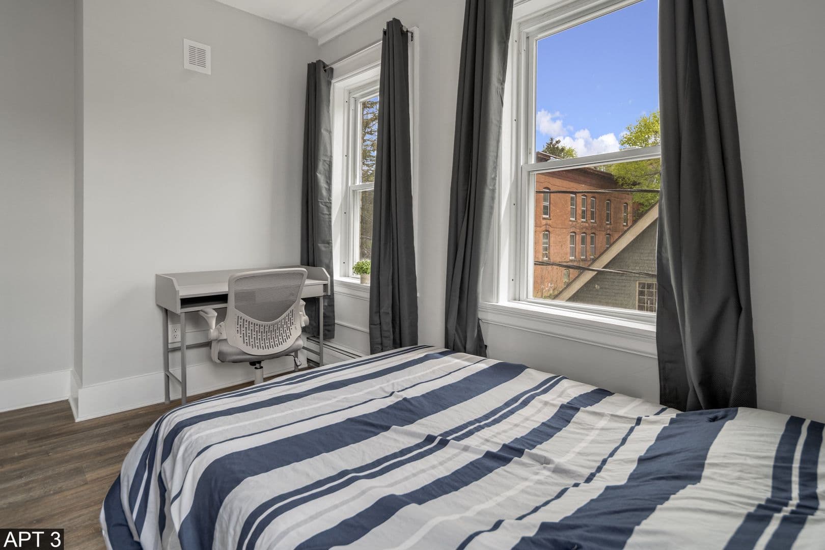 Ithaca Apartment: 308 Stewart Ave