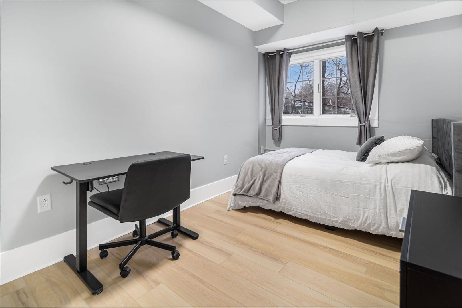 Ithaca Apartment: 504 Stewart Ave