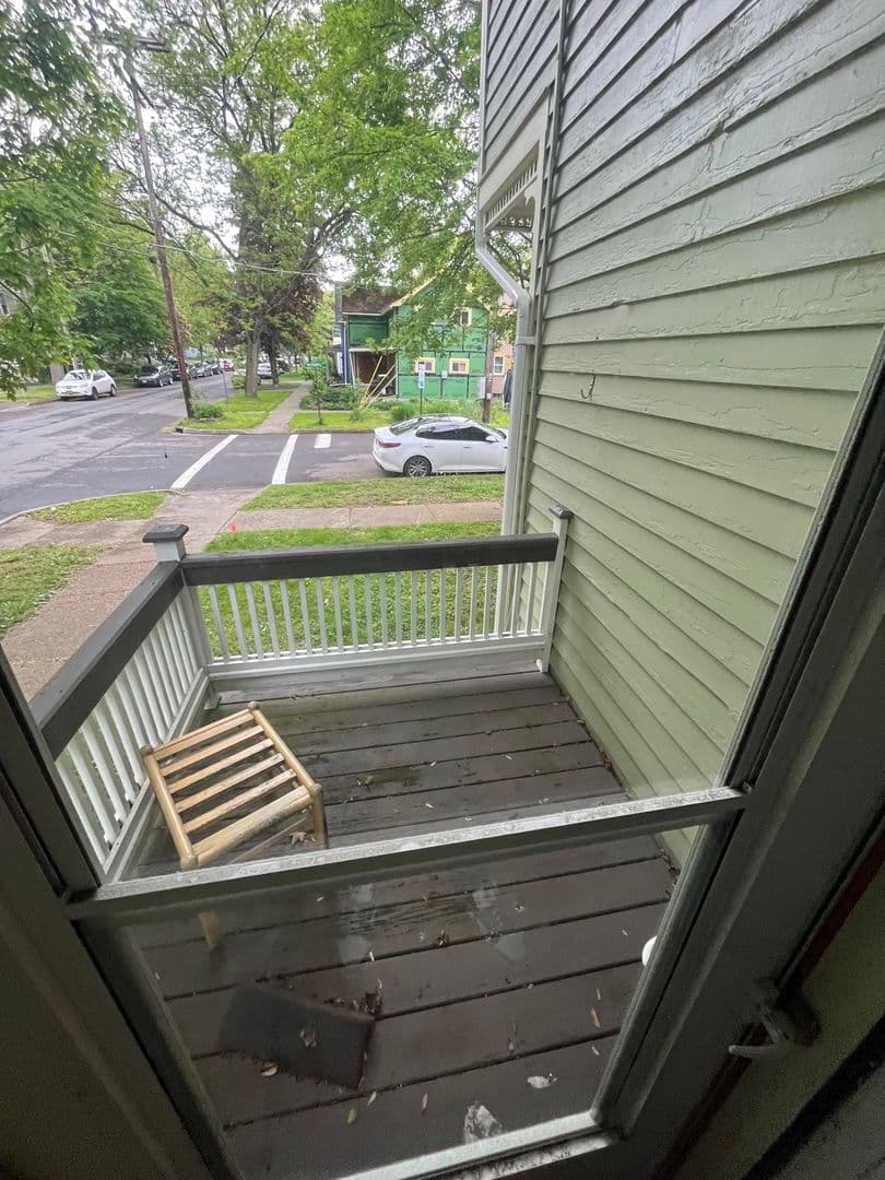 Ithaca Apartment: 414 E Marshall St