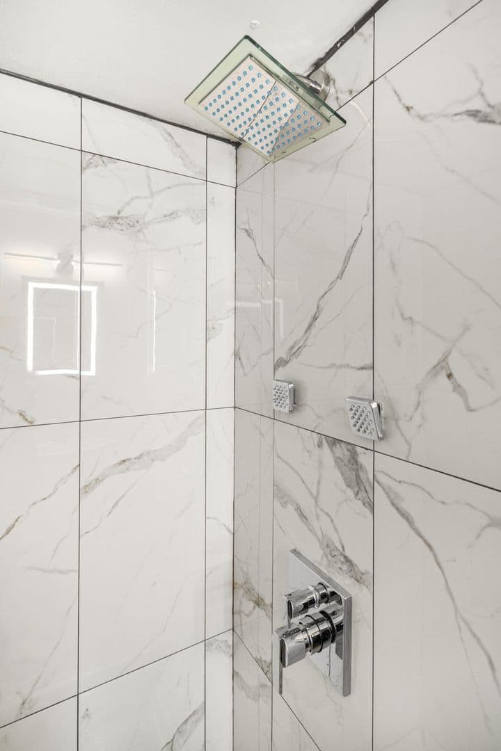 Ithaca Apartment: 104 Harvard Pl