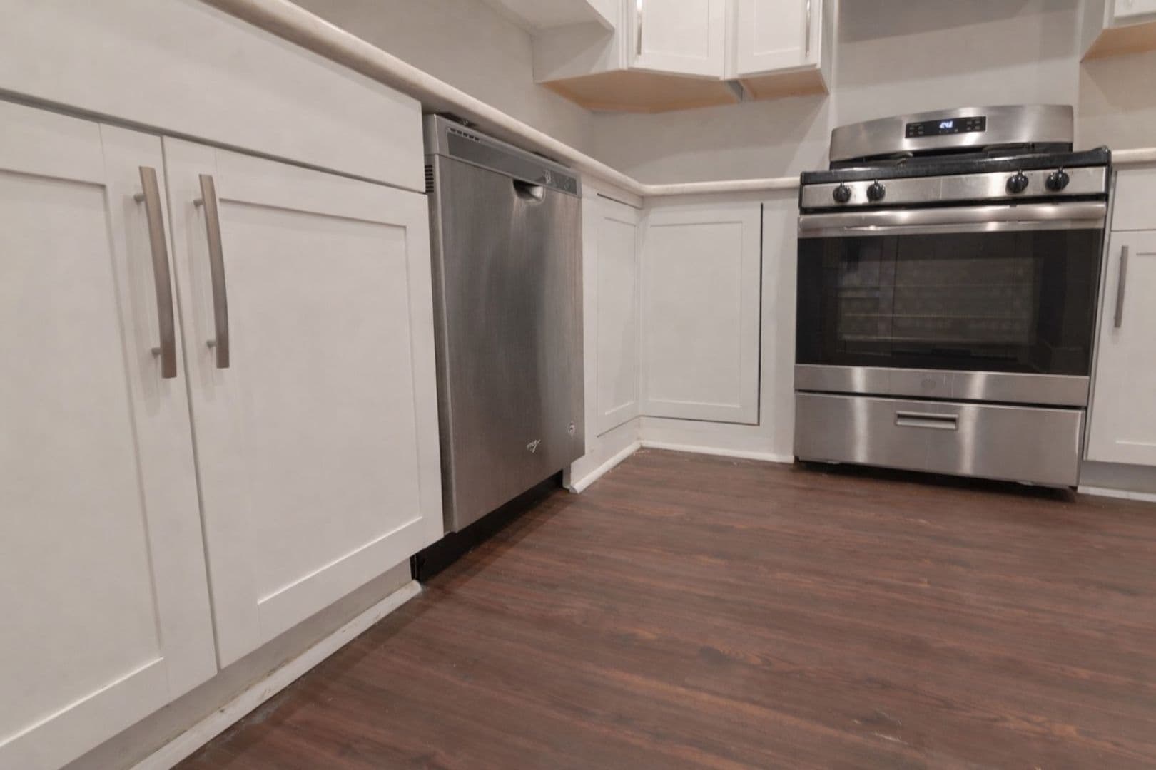 Ithaca Apartment: 609 E State St