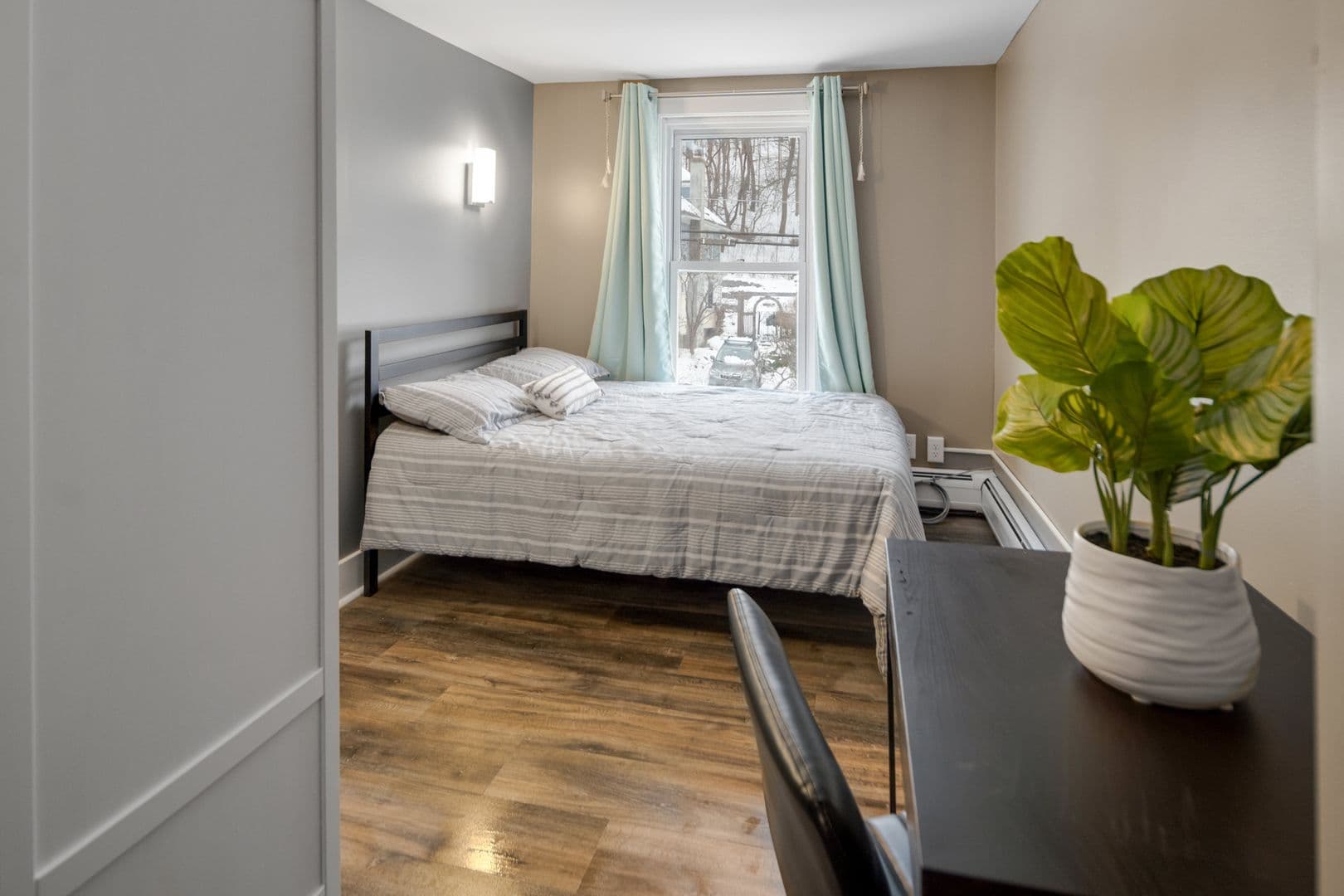 Ithaca Apartment: 518 Linn St