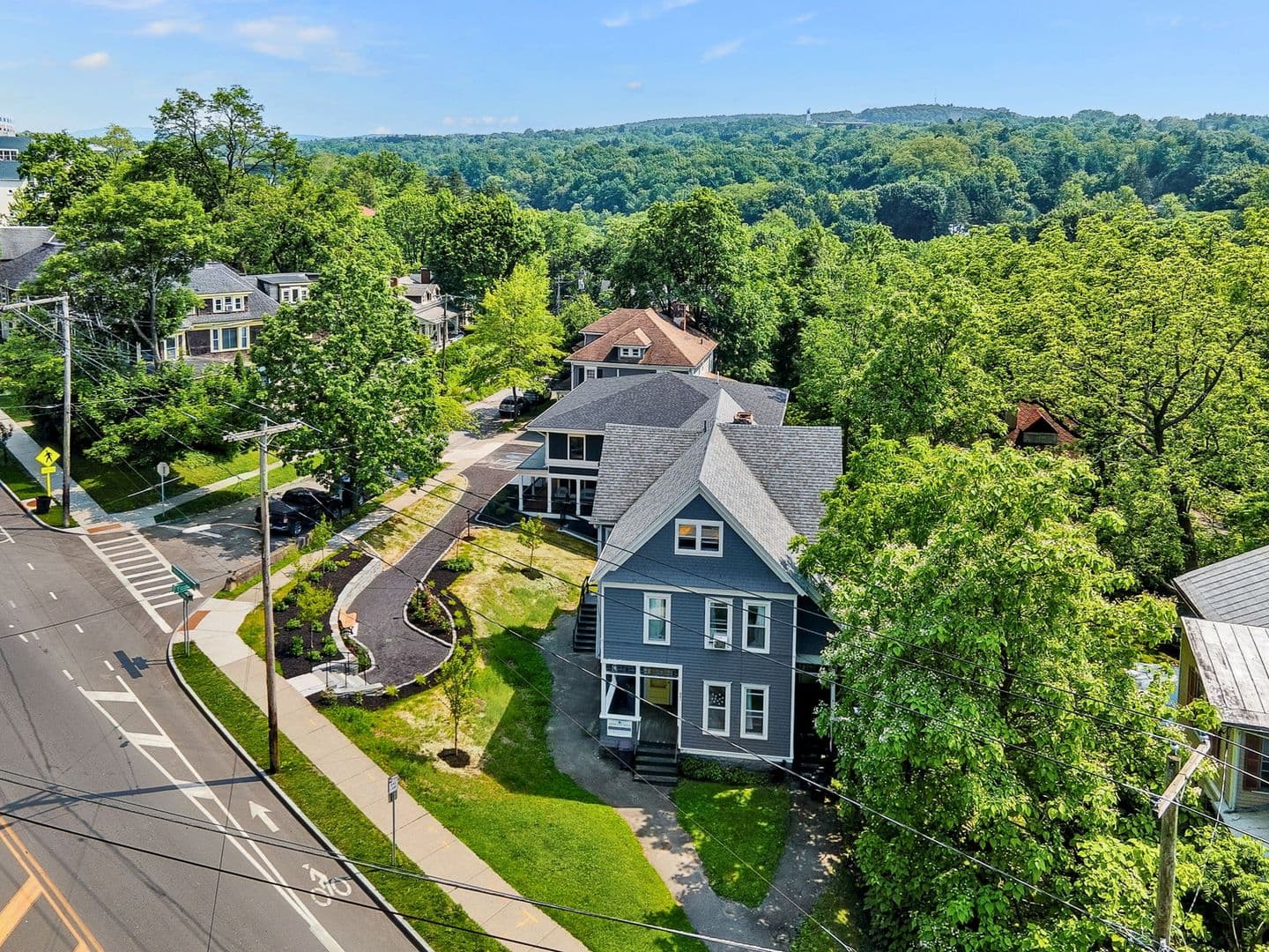 Ithaca Apartment: 601 E State St