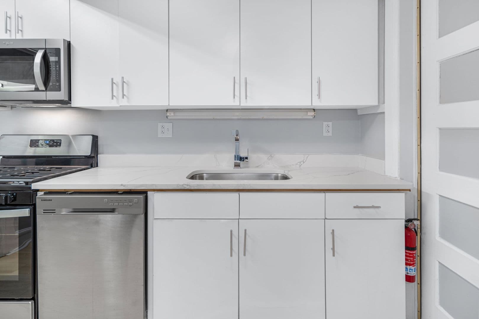 Ithaca Apartment: 504 Stewart Ave
