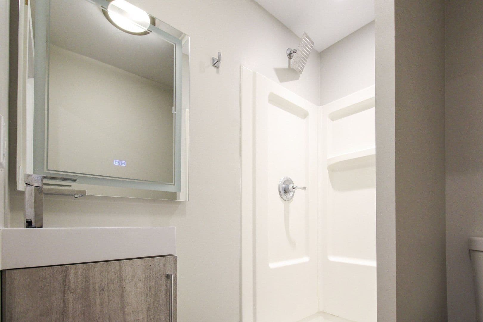 Ithaca Apartment: 522 Stewart Ave