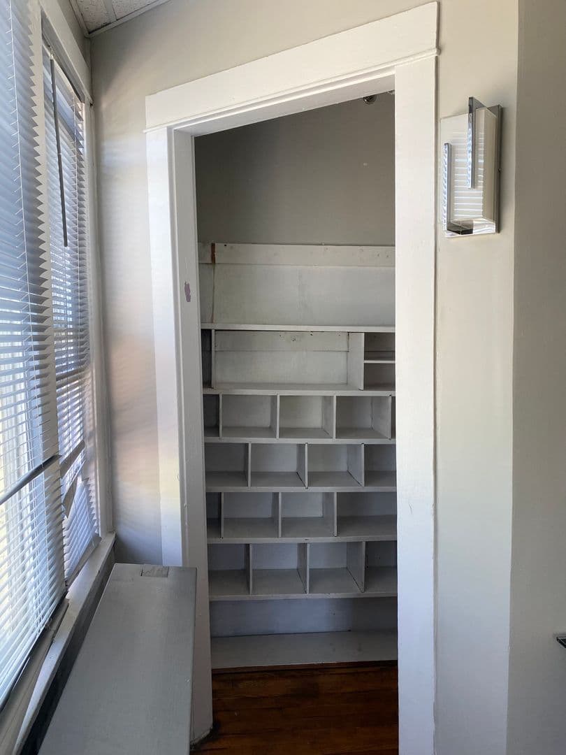 Ithaca Apartment: 609 E State St