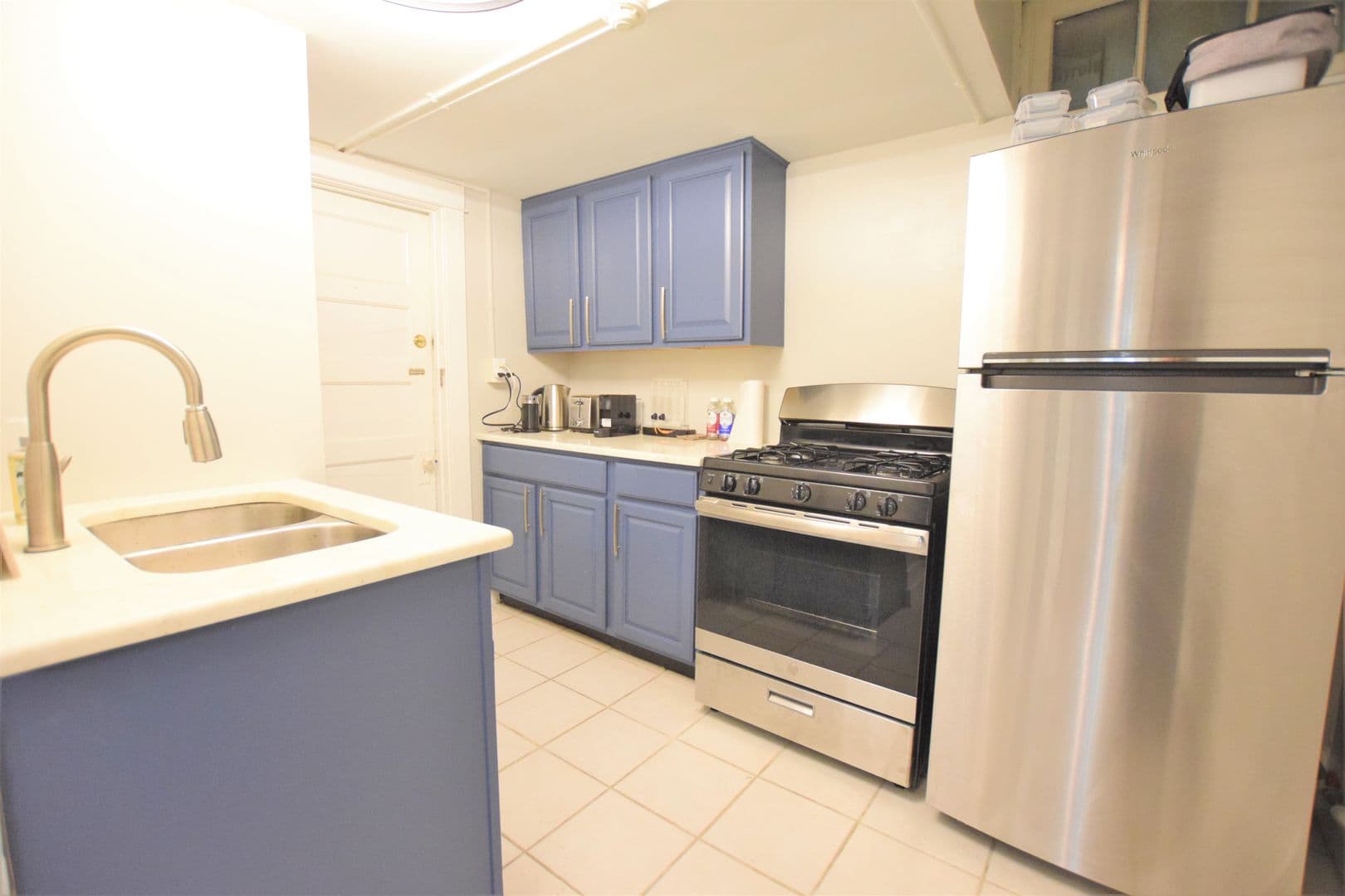 Ithaca Apartment: 609 E State St