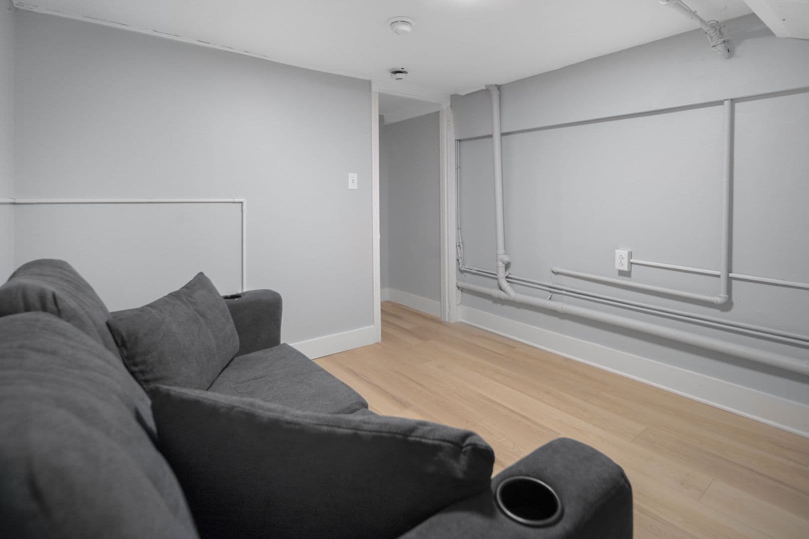 Ithaca Apartment: 104 Harvard Pl