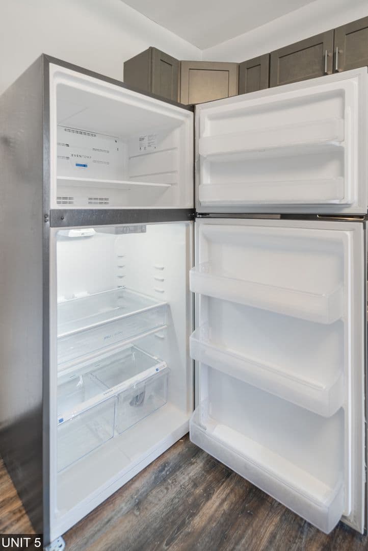 Ithaca Apartment: 710 Stewart Ave