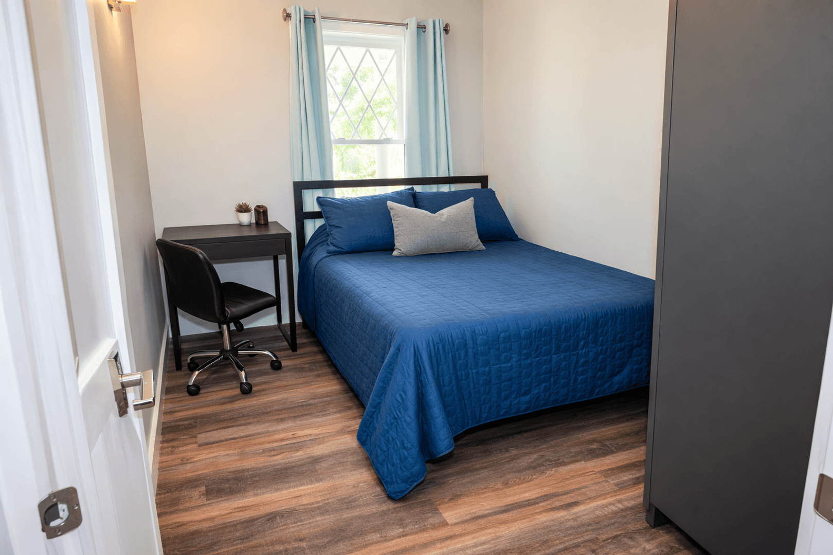 Ithaca Apartment: 522 Stewart Ave