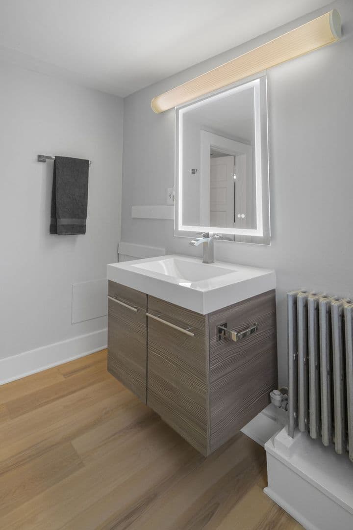 Ithaca Apartment: 104 Harvard Pl