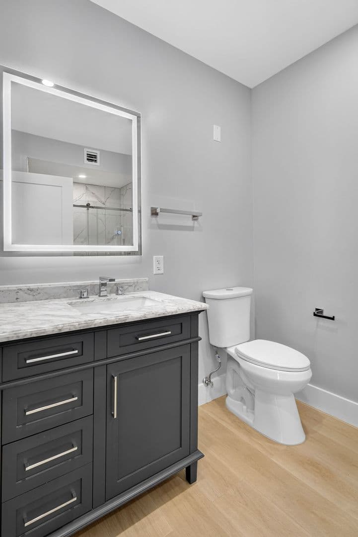 Ithaca Apartment: 201 Oak Avenue