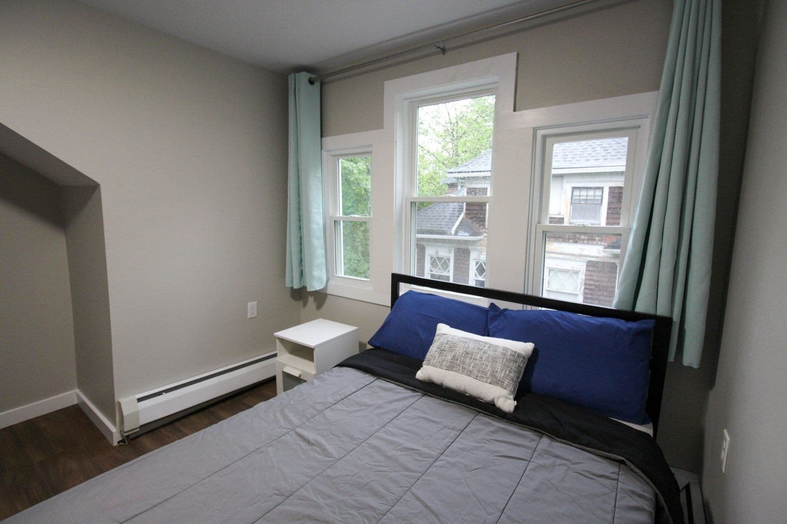 Ithaca Apartment: 522 Stewart Ave