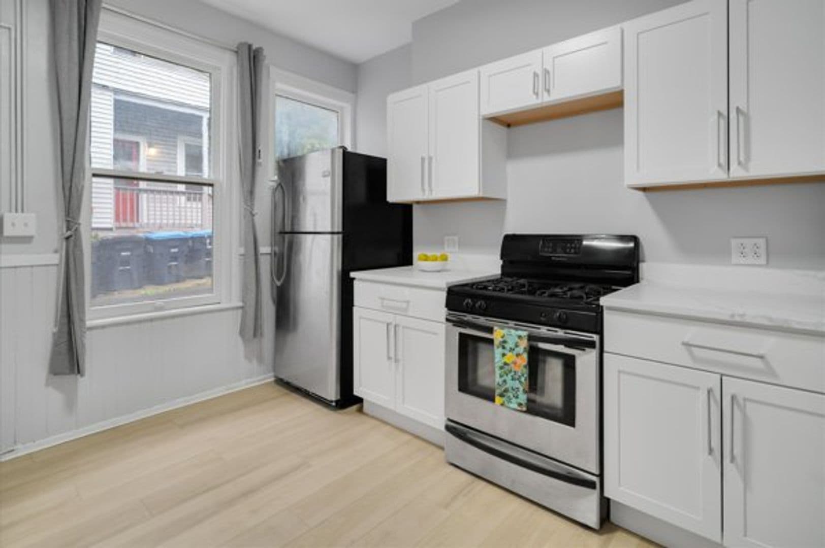 Ithaca Apartment: 702 E State St