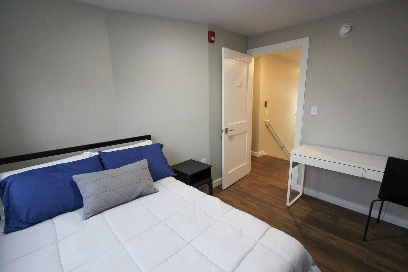 Ithaca Apartment: 522 Stewart Ave