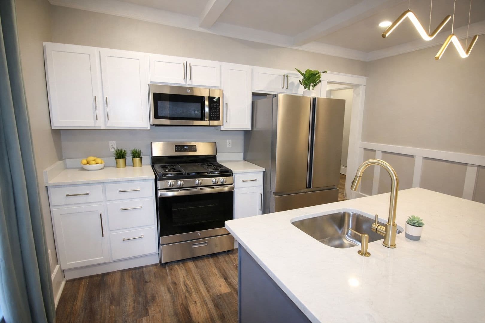 Ithaca Apartment: 613 E State St