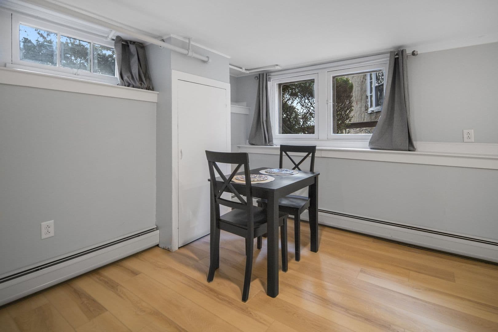 Ithaca Apartment: 104 Harvard Pl