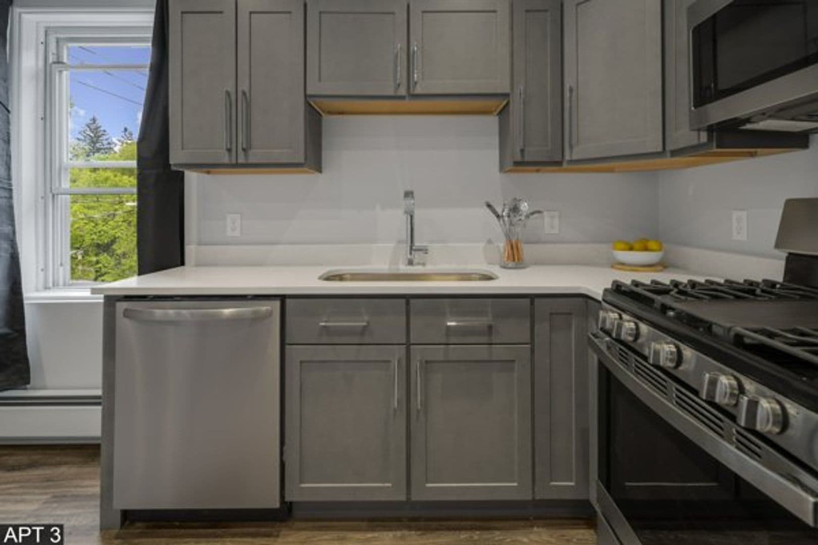 Ithaca Apartment: 308 Stewart Ave