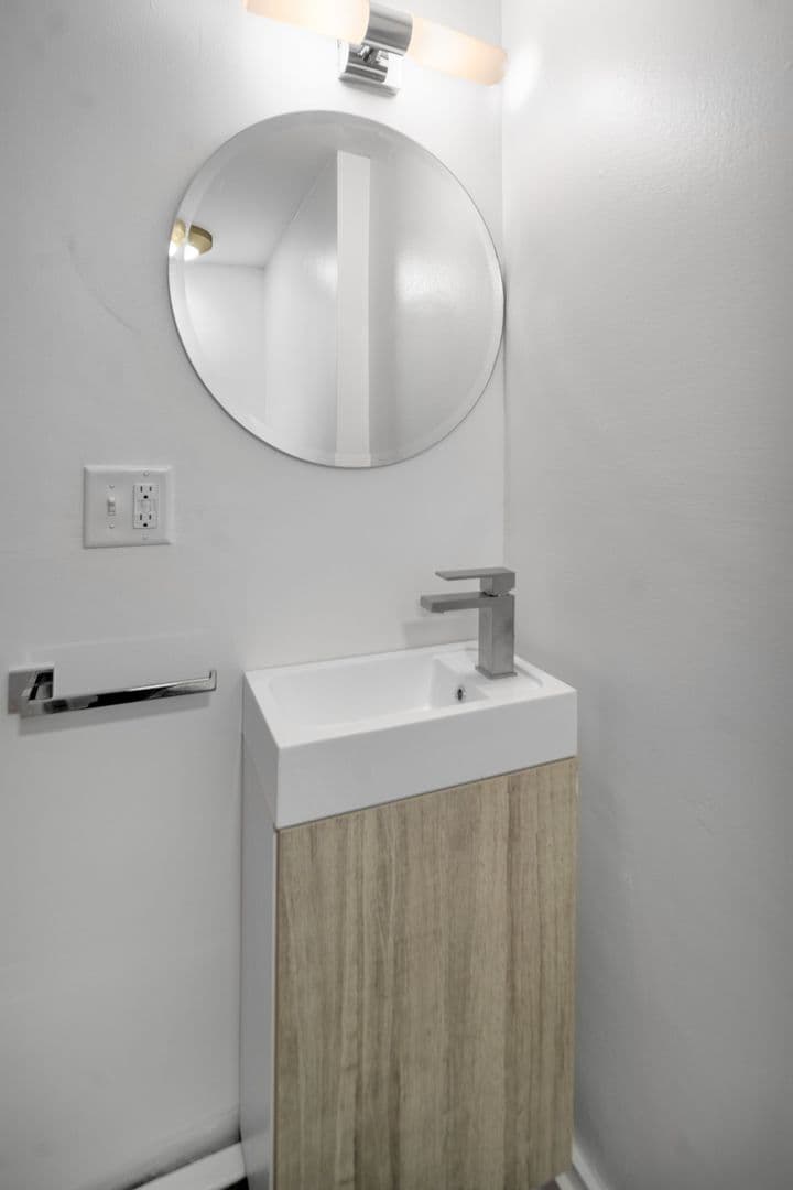 Ithaca Apartment: 518 Linn St