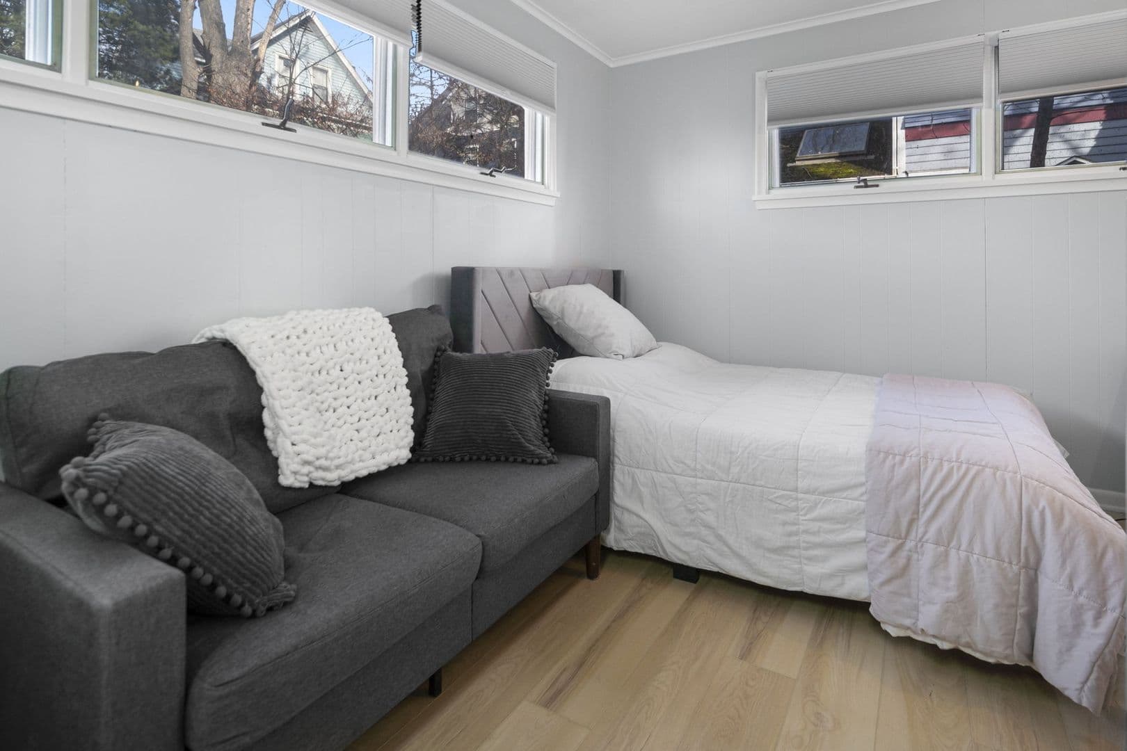 Ithaca Apartment: 104 Harvard Pl