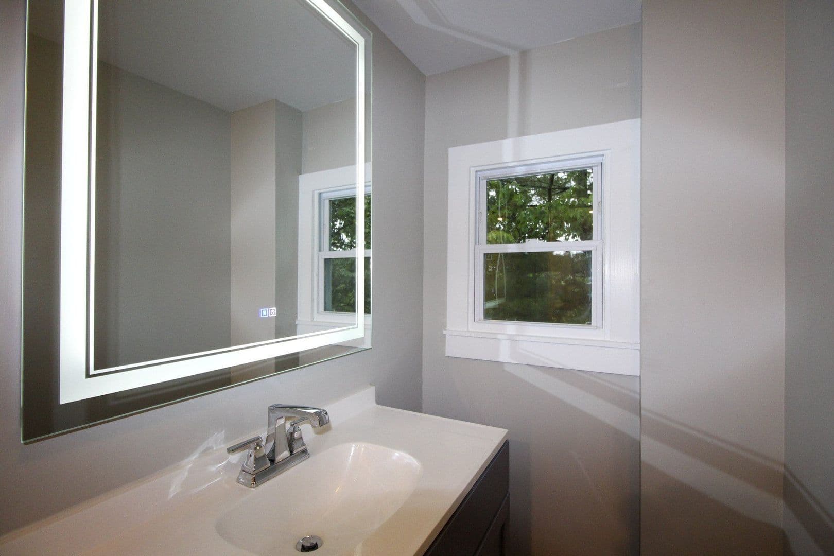 Ithaca Apartment: 522 Stewart Ave