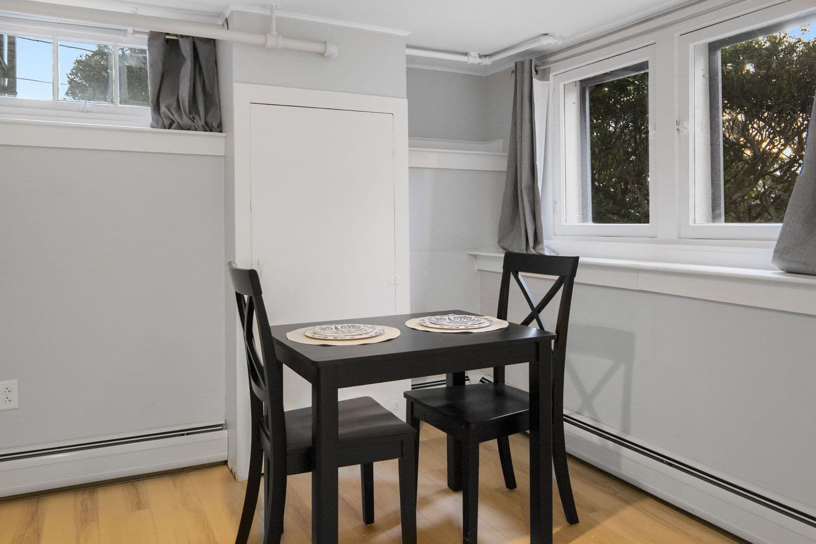 Ithaca Apartment: 104 Harvard Pl