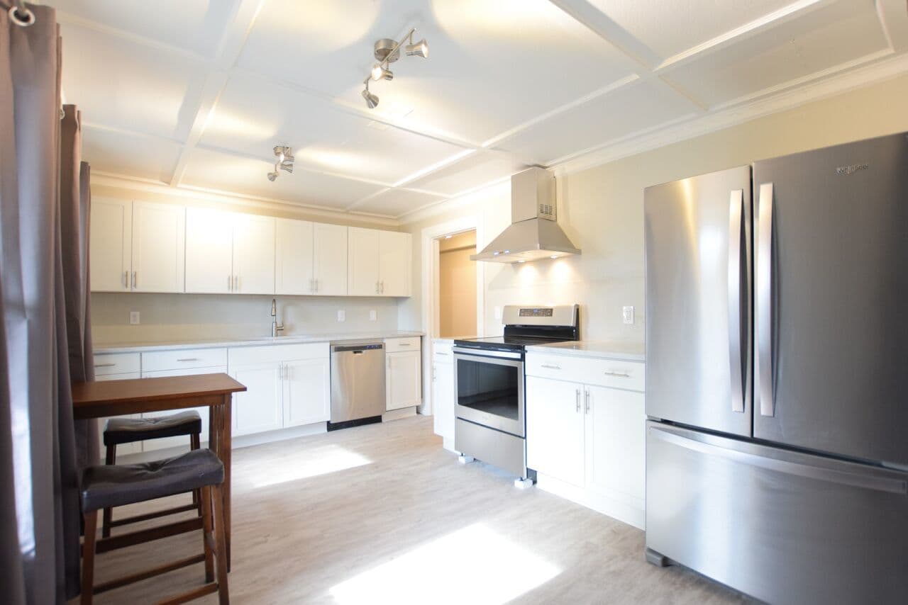 Ithaca Apartment: 1002 N. Aurora St.