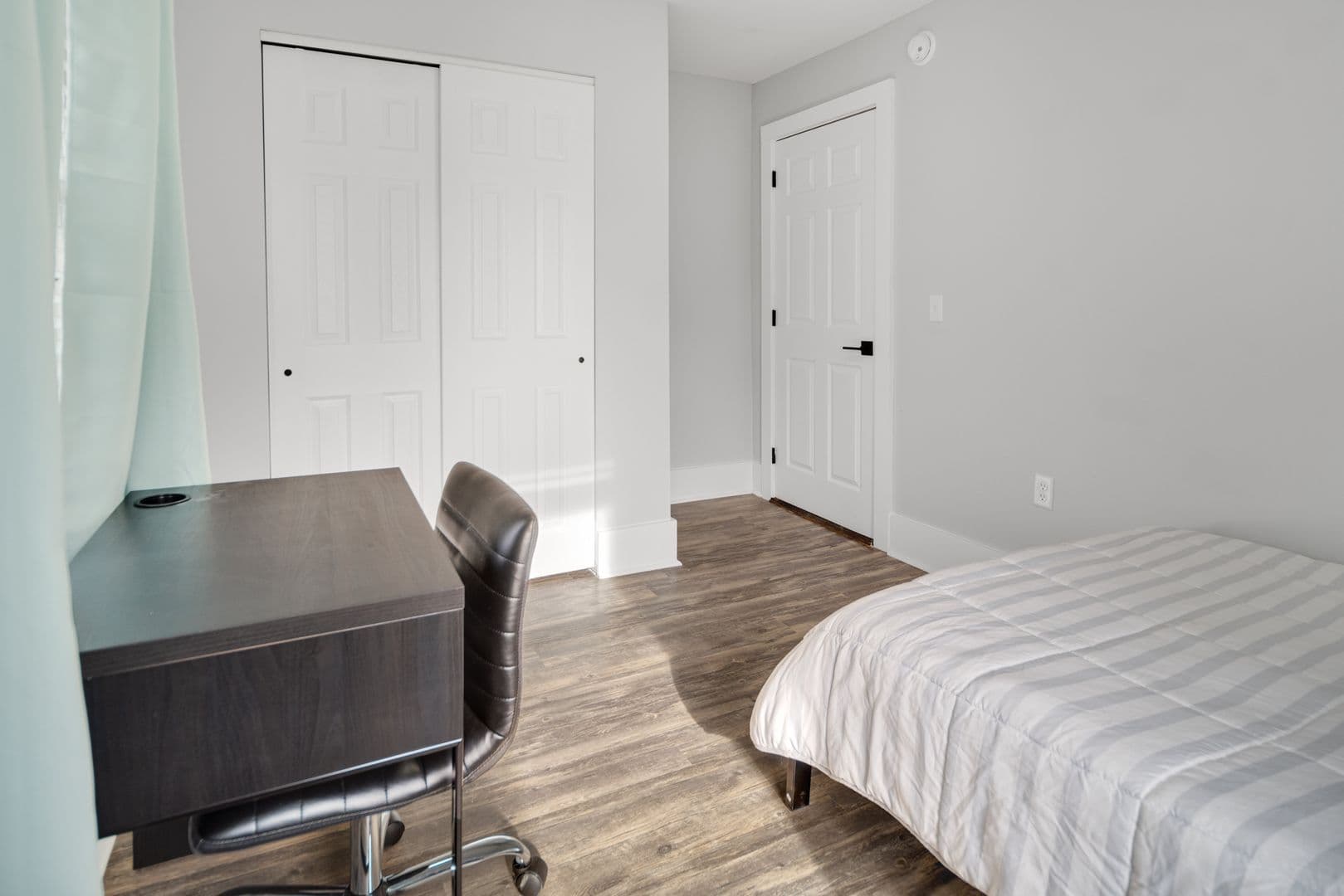 Ithaca Apartment: 1005 - 1007 N Aurora St