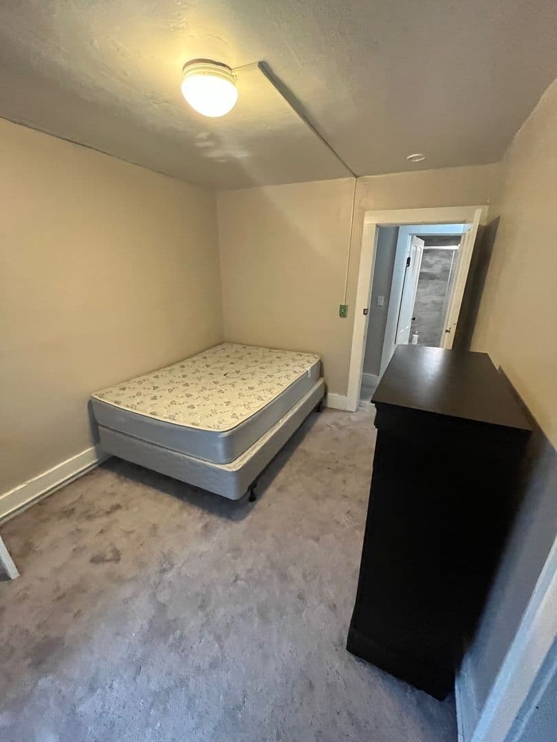 Ithaca Apartment: 414 E Marshall St
