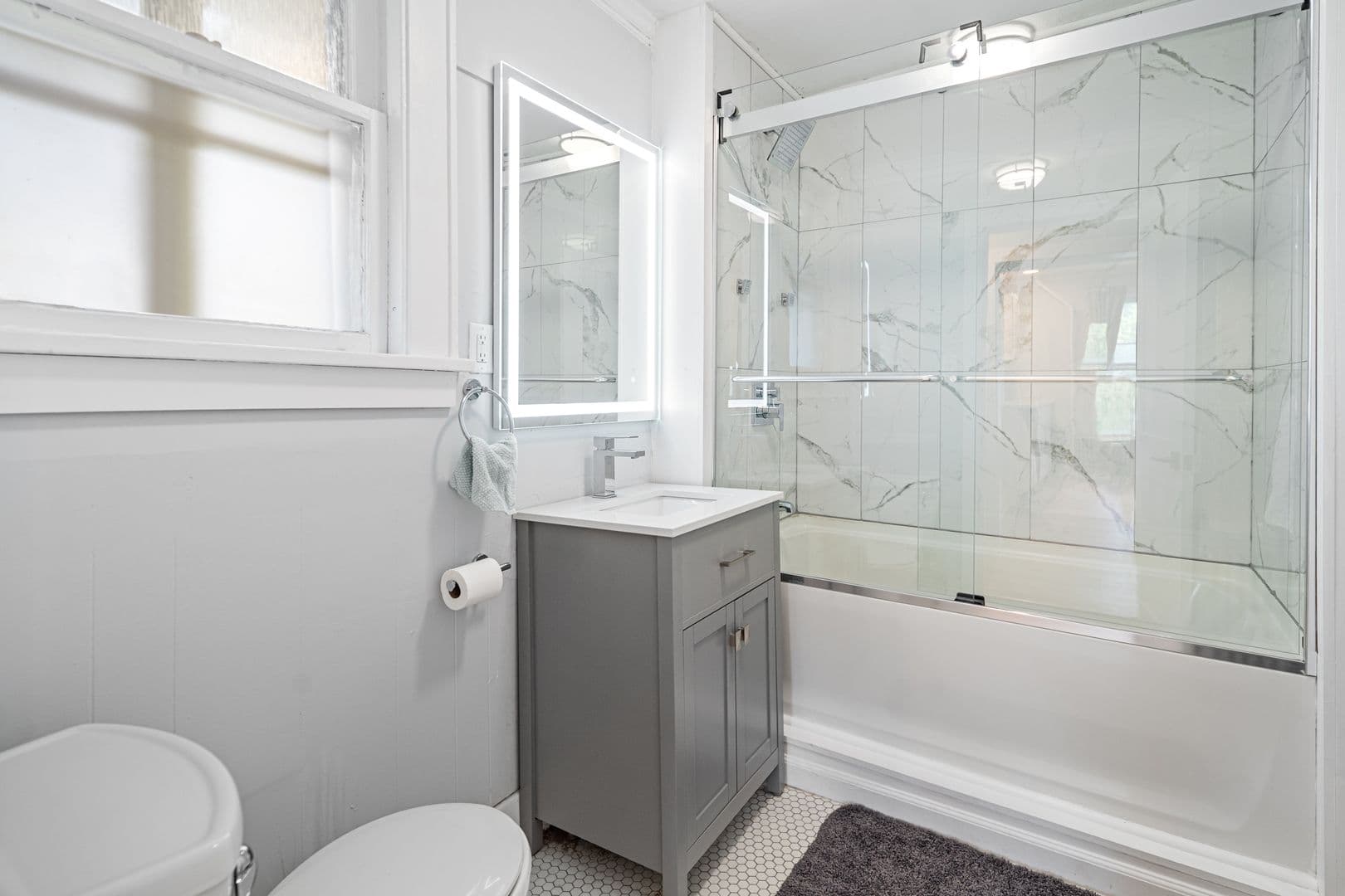 Ithaca Apartment: 202 Stewart Ave