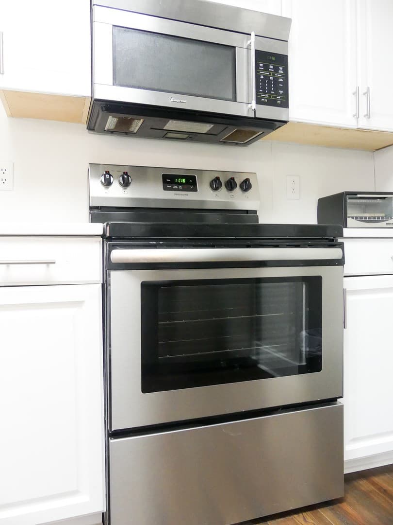 Ithaca Apartment: 144 Linn St.