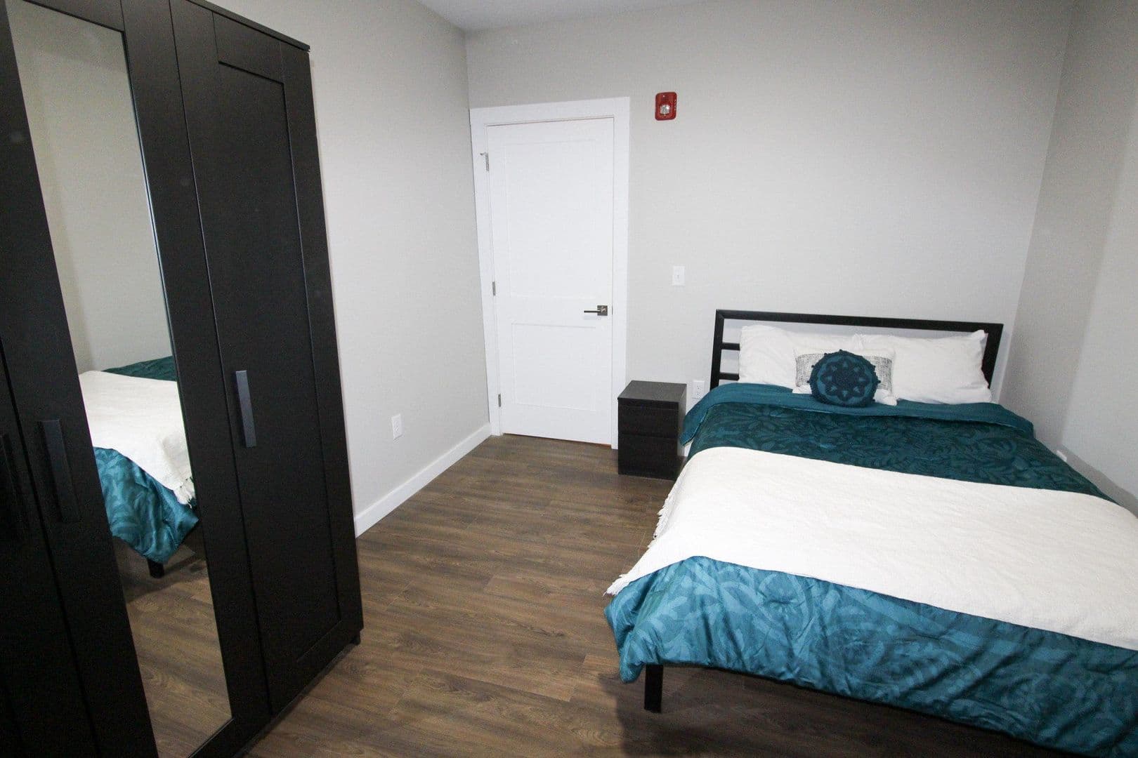 Ithaca Apartment: 522 Stewart Ave