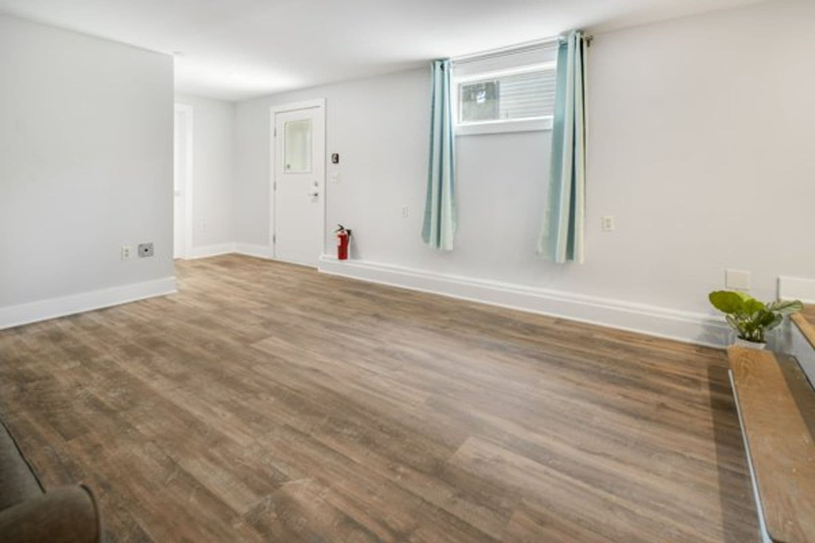 Ithaca Apartment: 404-406 University Ave