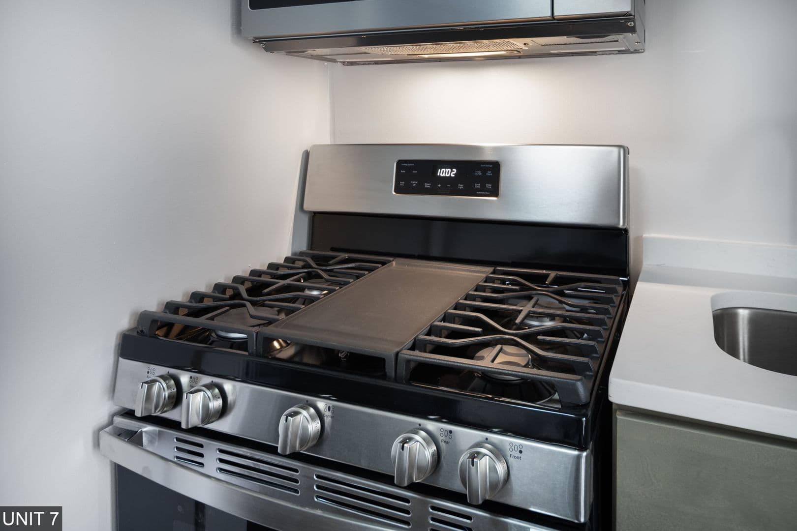 Ithaca Apartment: 710 Stewart Ave
