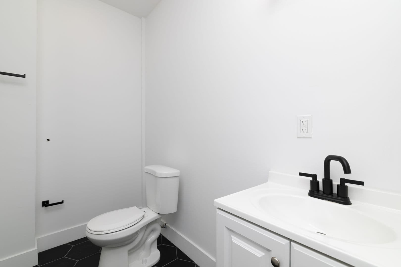 Philadelphia Apartment: 3033 W Diamond St.