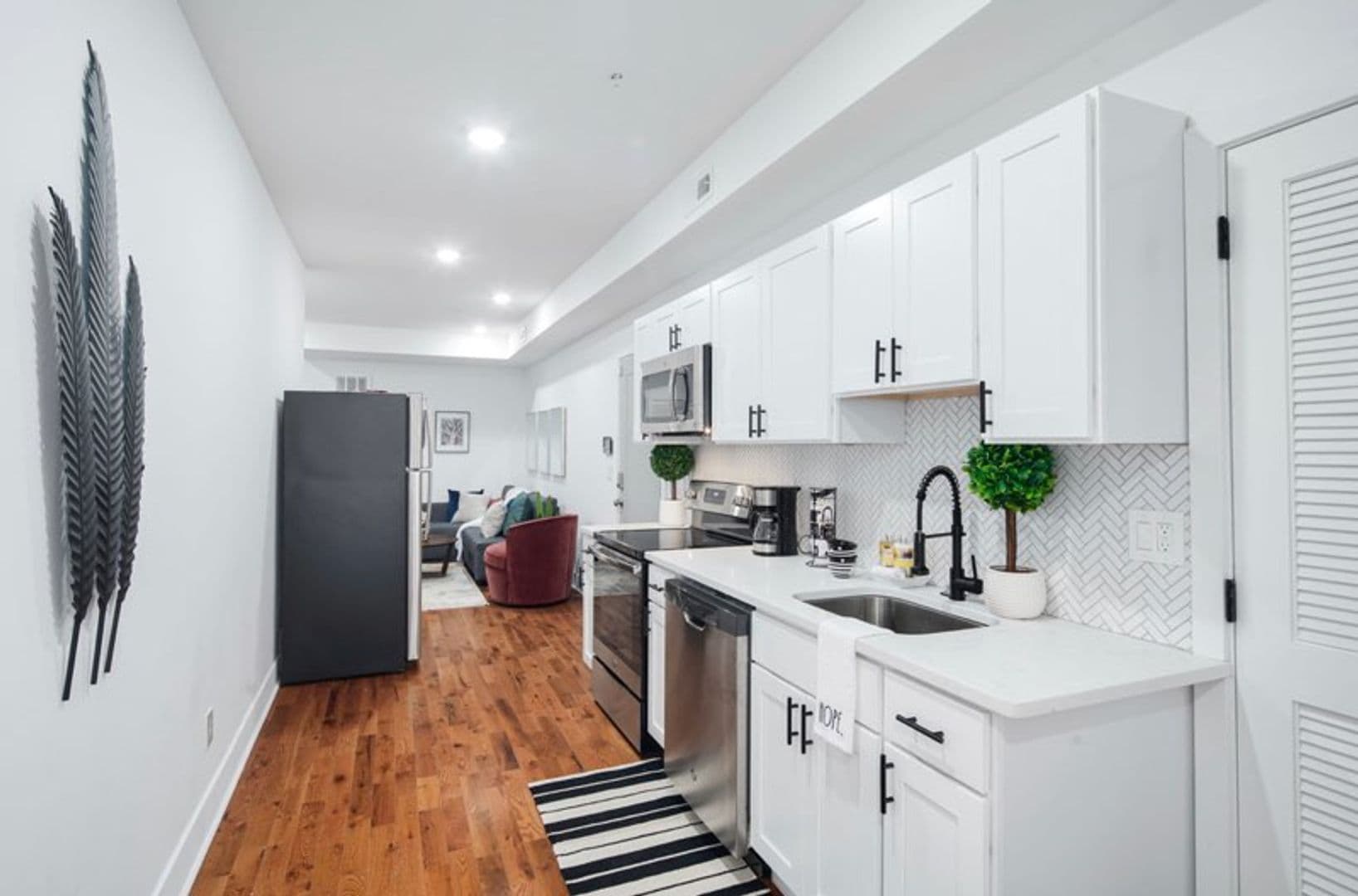 Philadelphia Apartment: 3031 W Diamond St.