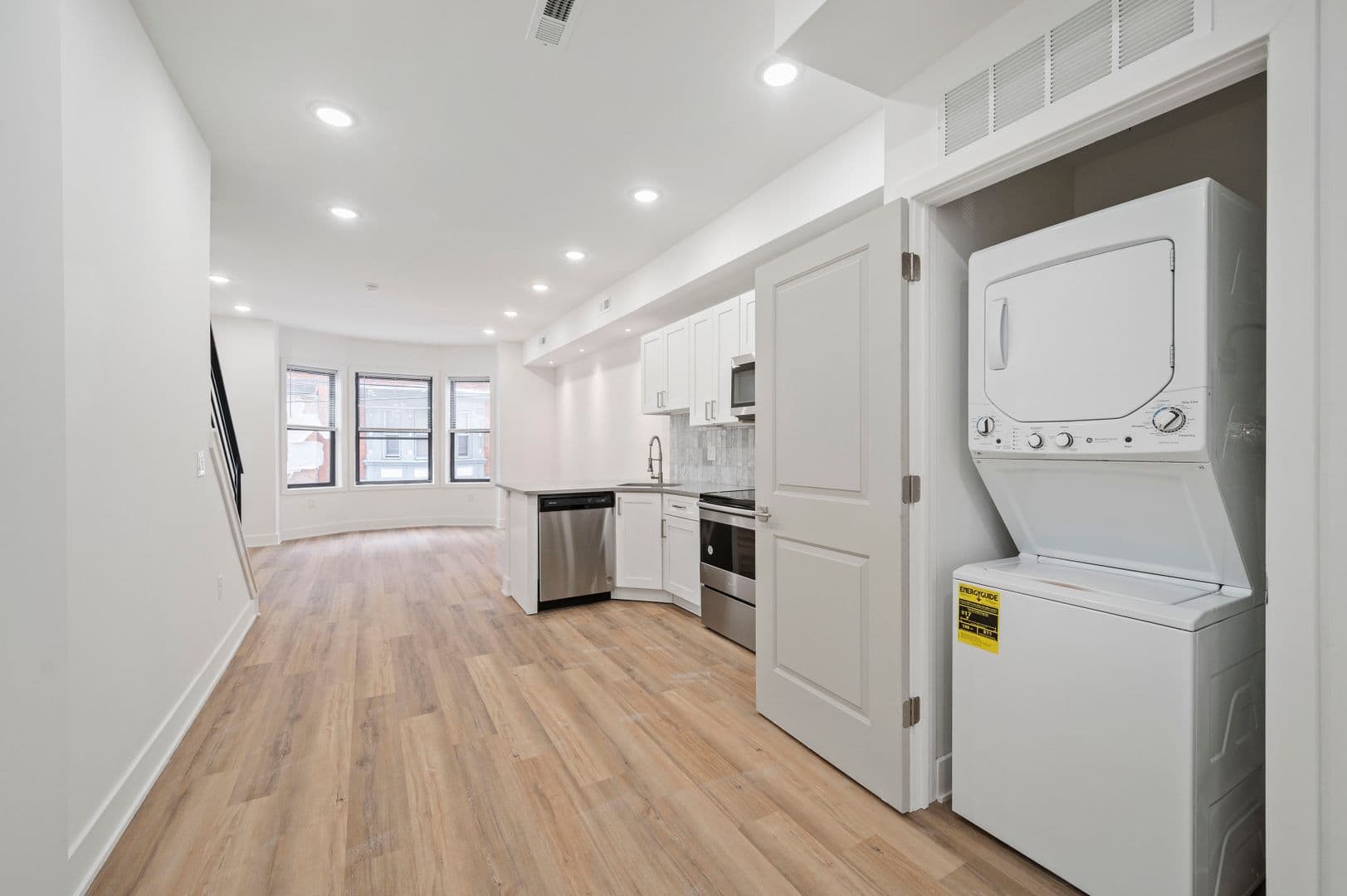 PHILADELPHIA, PA Apartment: 2209 N Natrona St.