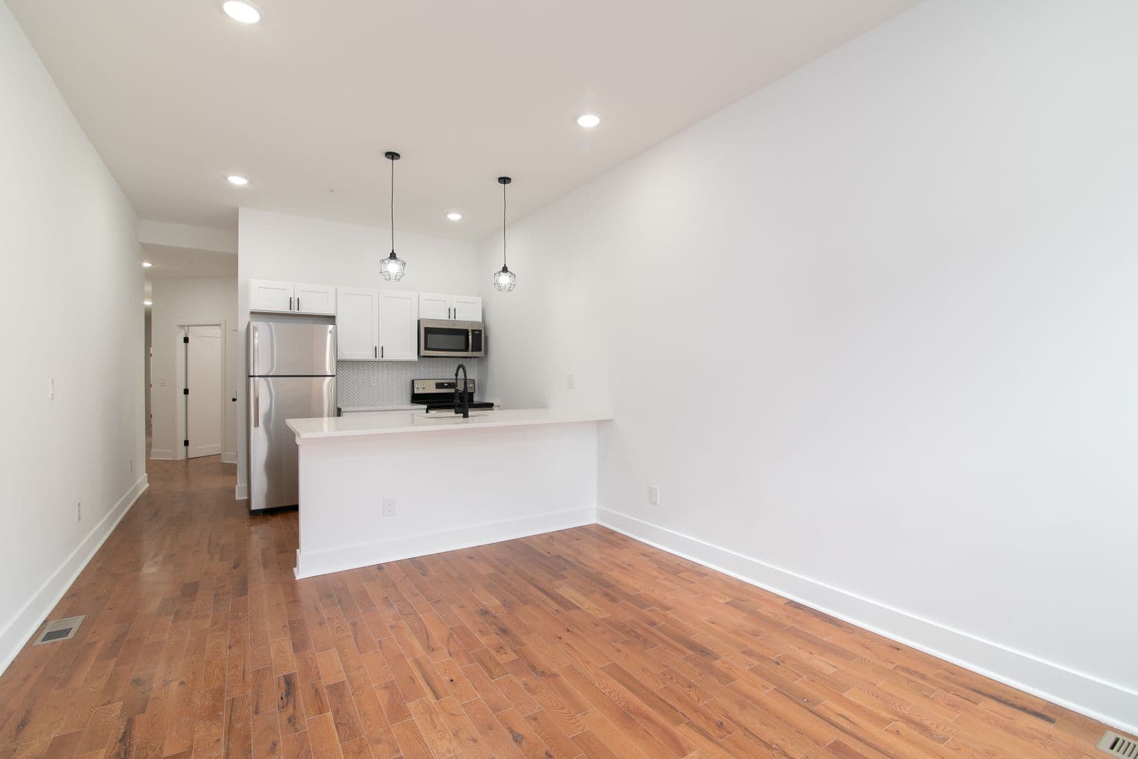 Philadelphia Apartment: 3033 W Diamond St.
